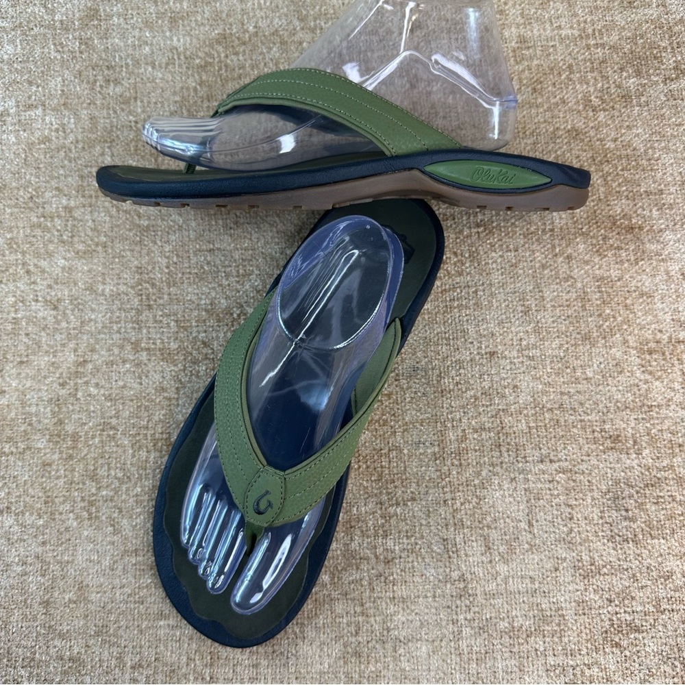 Olukai  Special Edition Surf Legend Rabbit Kekai Green Sandals Women’s 11